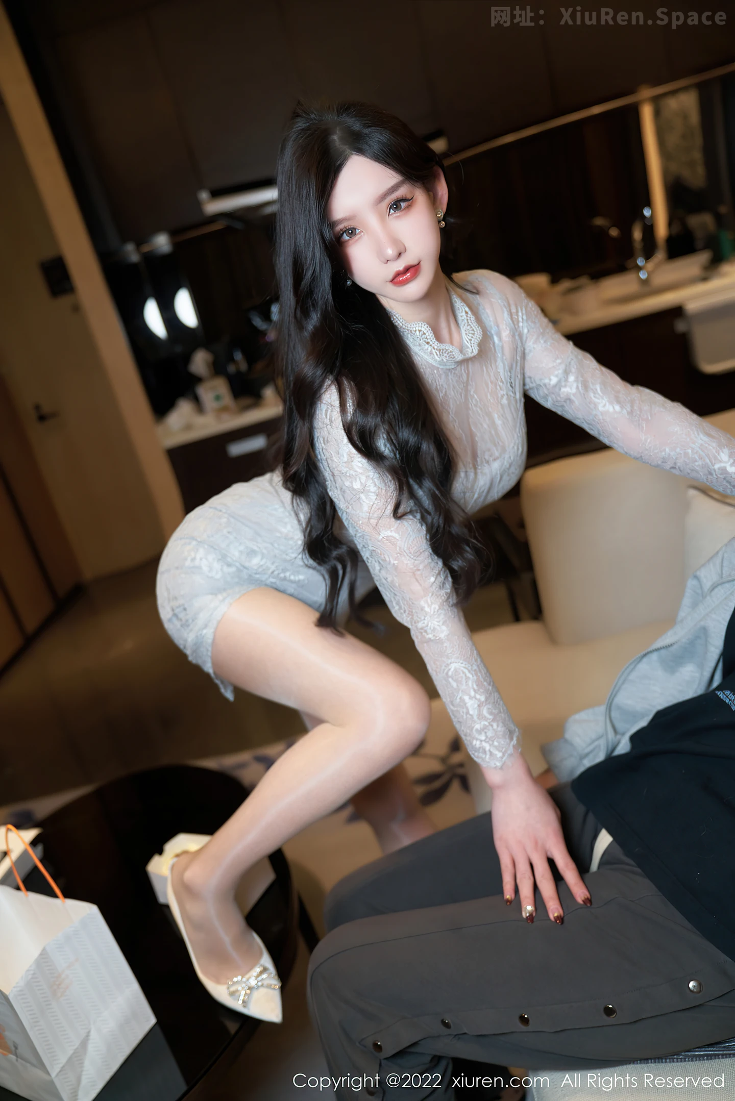 图片[3]-[XiuRen秀人网]VOL.4774 女神周于希Sally温柔贤妻主题半脱露蕾丝内衣秀完美身材诱惑写真75P-秀人网官方网站